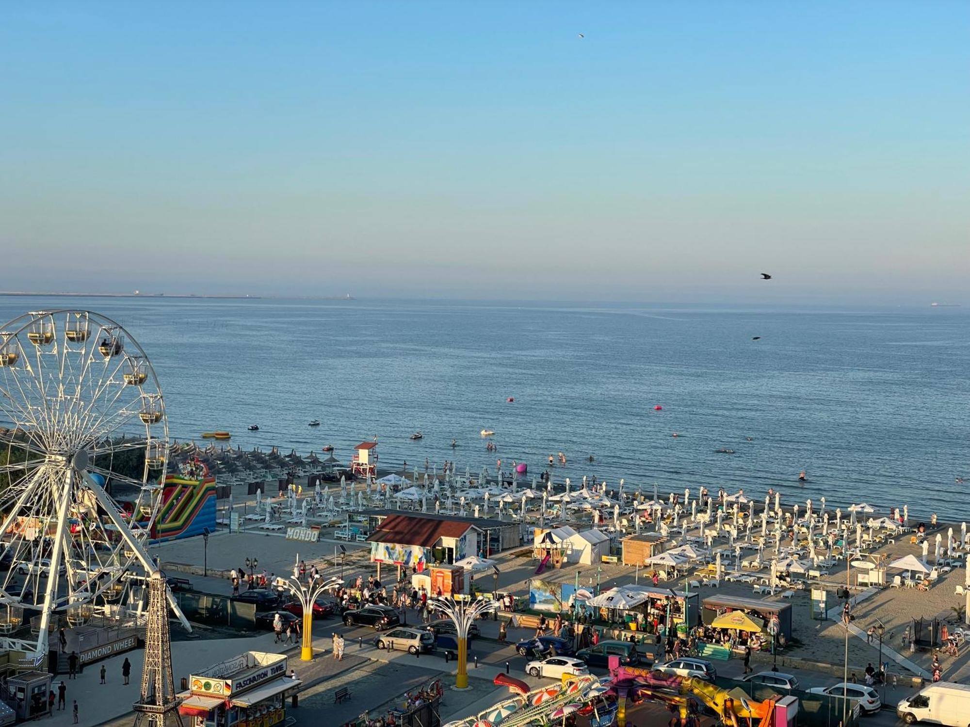 Mamaia Nord Vip Aparthotel Năvodari Exteriér fotografie